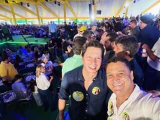 Que momento especial com o nosso futuro Governador Daniel Vilela @danielvilela15 🚀

👉🏽 Estamos fechados com Ronaldo Caiado, Daniel Vilela, Gracinha Caiado, Alexandre Baldy, Adriano do Baldy e Zé Diniz. Compromisso firmado com quem faz a diferença! ✅

O trabalho não para e a nossa união é o que nos move. Vamos juntos! 💙🚀

@ronaldocaiado 
@gracinhacaiado 
@alexandrebaldy 
@adrianodobaldyoficial 
@zedinizabadiania 
.
.
#WildeCambão #Eleições2026 #Lideranças #Goiás