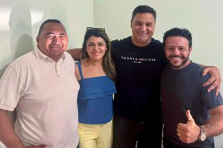 Recebendo no nosso gabinete regional, os empresários de Novo Gama: Pedro Colaço Brandão @pedrocolaco.brandao, Renata Romano @renataromano3628 e o Dr. Wesley Torquato Brandão @drwesleybrandao.

Conversa produtiva com os amigos que apoiam o nosso projeto político para 2026. Obrigado pela visita! 
.
.
#WildeCambão #DeputadoEstadual #AtendimentoAoPúblico #Luziânia