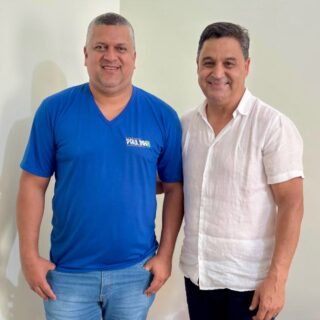 Agenda produtiva nesta segunda-feira, no gabinete de Luziânia, com o vereador e amigo Paulo Fernando @paulinhovereador, representante de Cidade Ocidental. Na oportunidade, alinhamos algumas demandas importantes do município e traçamos diretrizes para o nosso projeto político. 
.
.
#WildeCambão #DeputadoEstadual #AtendimentoAoPúblico #Luziânia