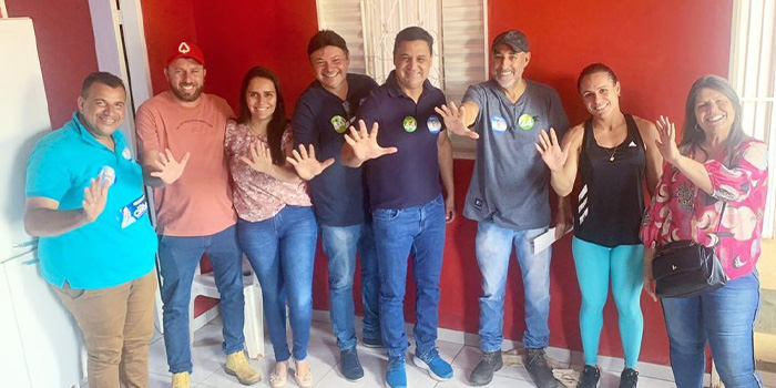 Reunião lideranças comunitárias e políticas no Jardim Ingá, em Luziânia