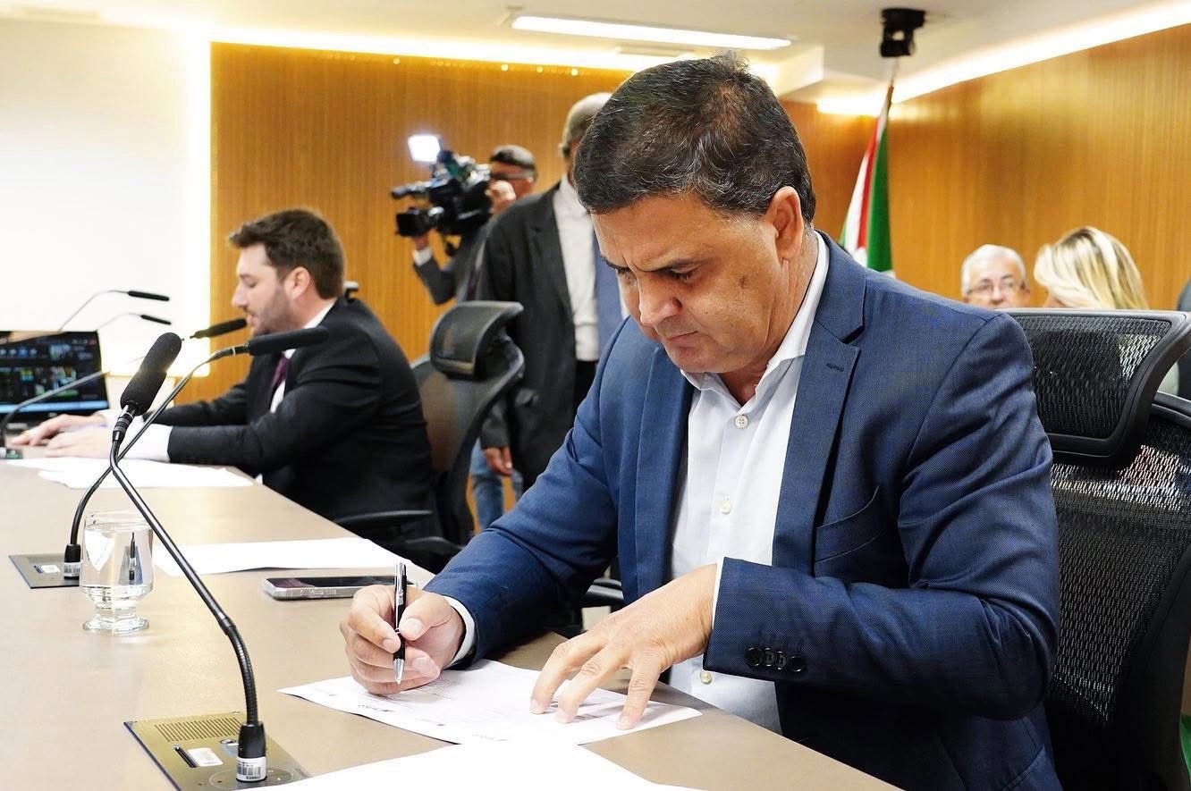 Wilde Cambão com lideranças